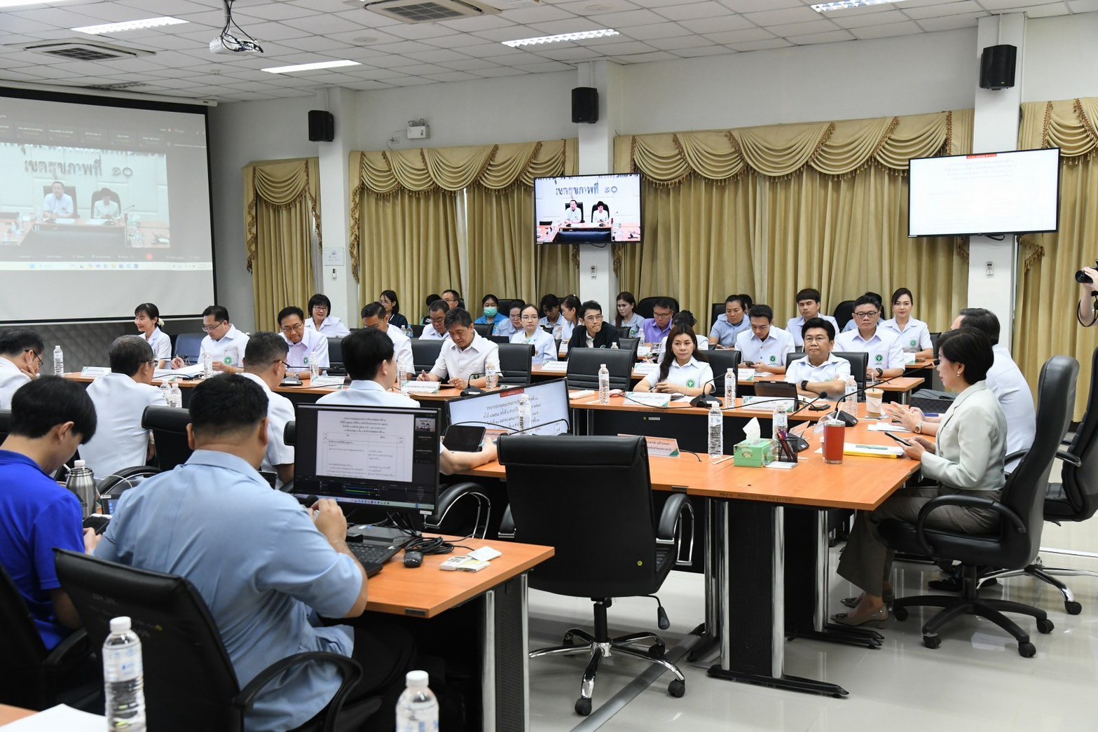 ศูนย์สุขภาพจิตที่ 10 ร่วมประชุมคณะกรรมการบริหารเขตสุขภาพที่ 10 ครั้งที่ 4/2568 (ครั้งที่ 6 ประจำปีงบประมาณ พ.ศ.2568) นำเสนอและสื่อสารวาระศูนย์วิชาการ