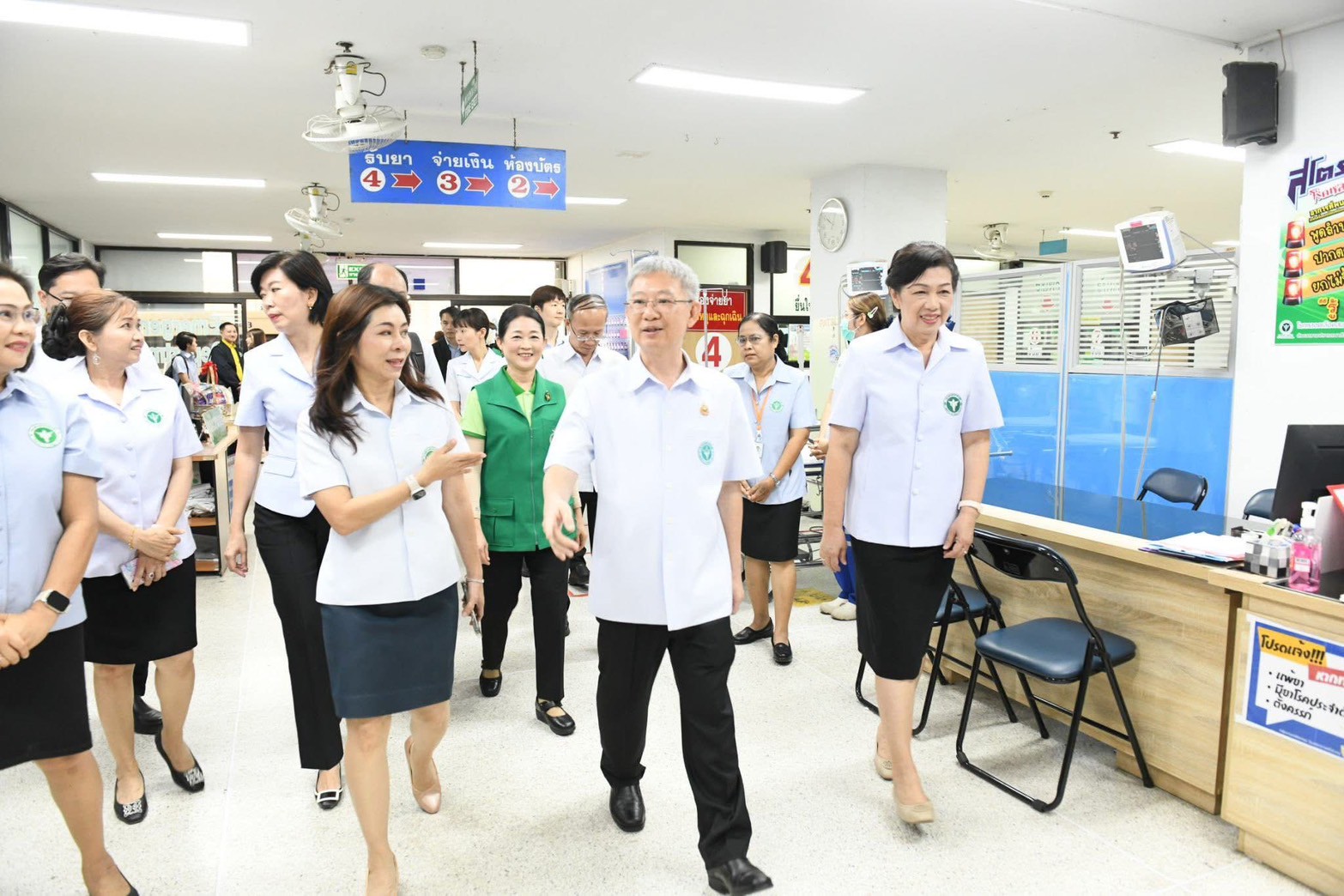 ศูนย์สุขภาพจิตที่ 10 ร่วมต้อนรับการตรวจเยี่ยม   และสร้างขวัญกำลังใจแก่บุคลากรโรงพยาบาลแม่ข่ายในการเตรียมความพร้อม รองรับสถานการณ์ฉุกเฉินด้านการแพทย์ และ